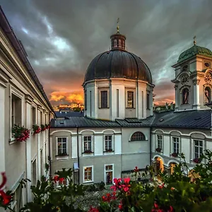 Gaestehaus Im Priesterseminar 3*, Salzburgo Austria